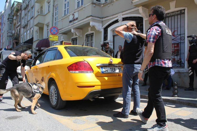 İstanbul'da 300 polisle sarı operasyon! - Resim : 2