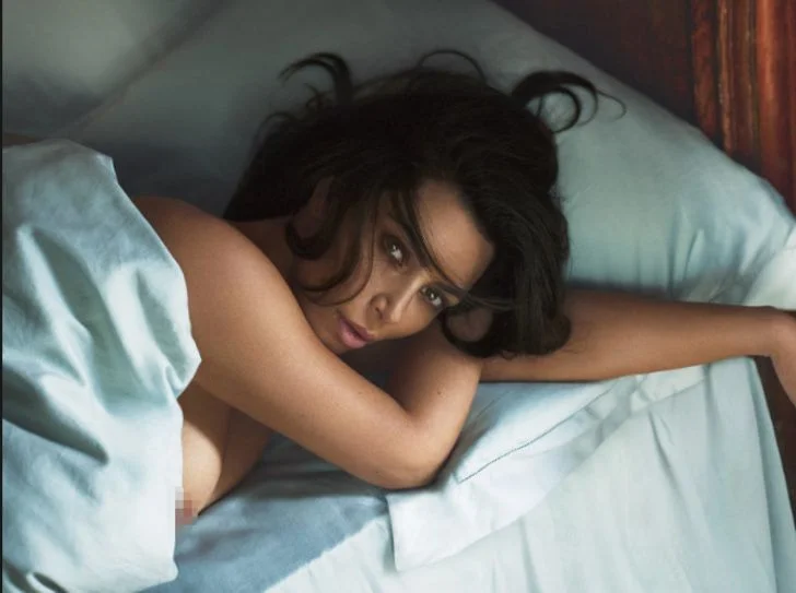 Kim Kardashian'ın soyunacak bir nedeni daha çıktı!