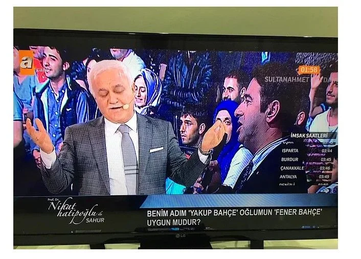 Nihat Hatipoğlu’na sorulan ilginç sorular!