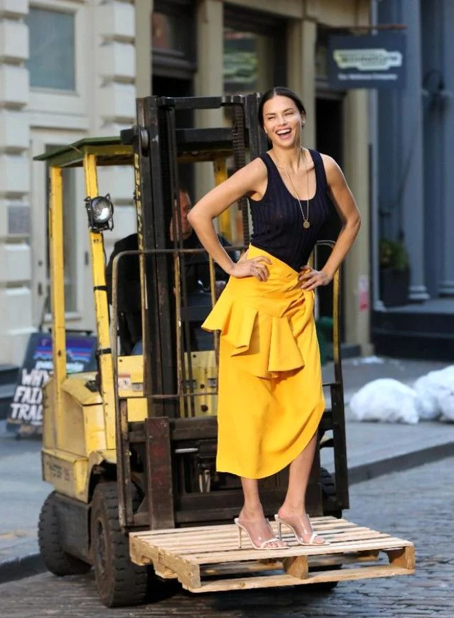 Adriana Lima başlattı, ünlüler kayıtsız kalmadı!