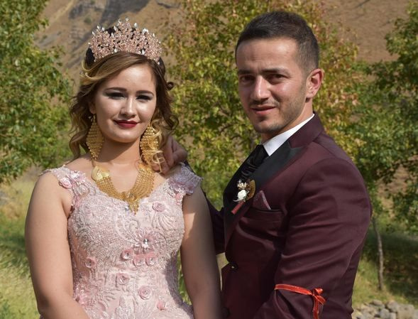 Aşiret düğününde gelin altına boğuldu!