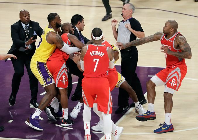 NBA'de bu kez yumruklar konuştu!