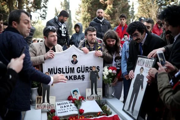 Müslüm Gürses ölüm yıl dönümünde anıldı!