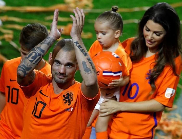 Ayrılık Sneijder'e pahalıya patladı!