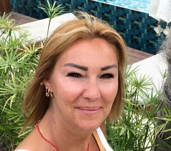 Pınar Altuğ makyajsız haliyle şaşırttı!