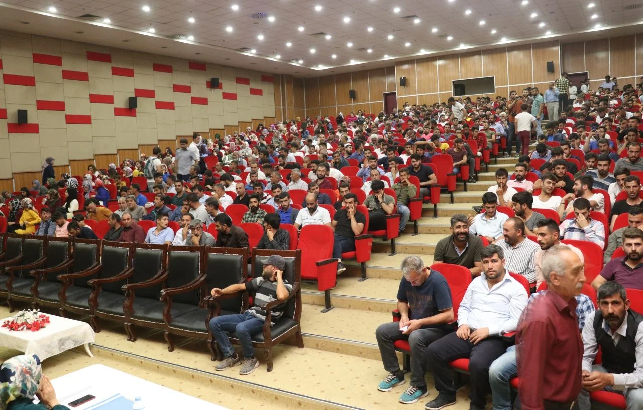Dünya devine işçi alımları başladı!