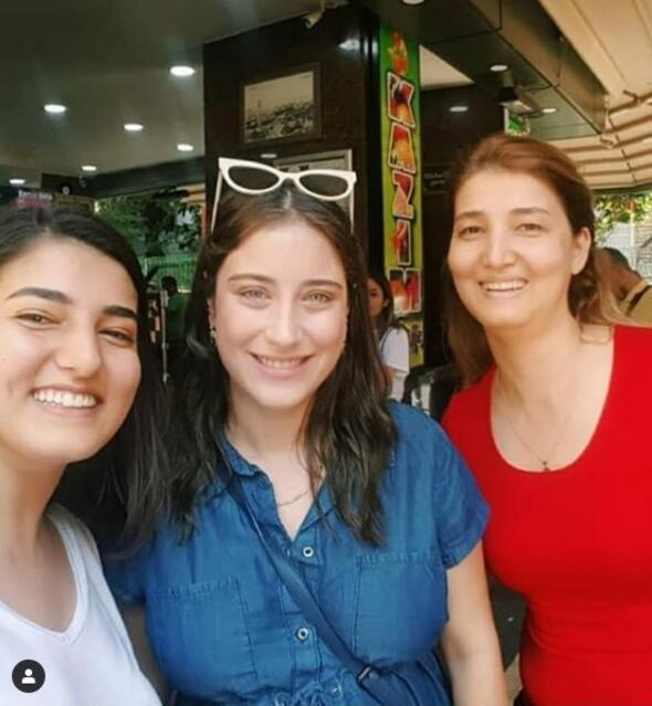 Hazal doğum için gün sayıyor