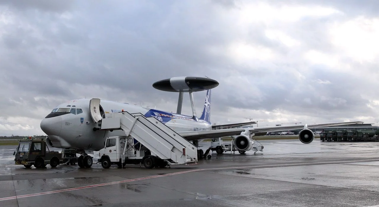 NATO'dan dev AWACS yatırımı...