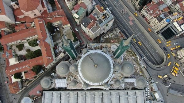 Taksim Camii'nde sona doğru
