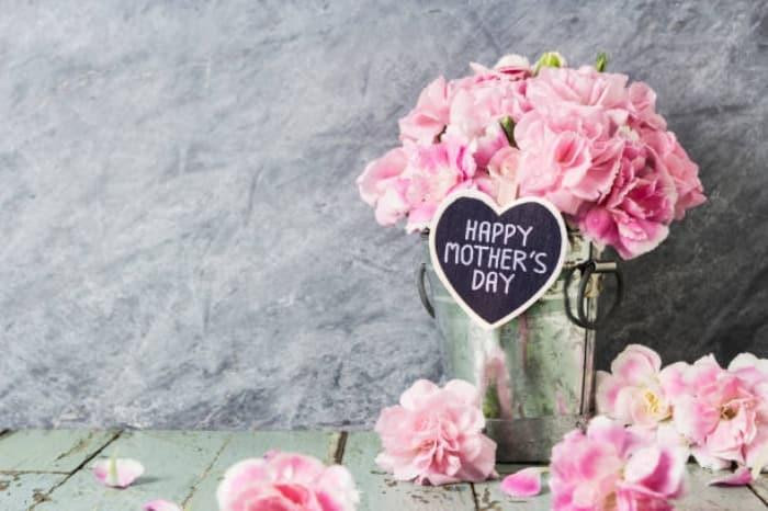 Eşlere Anneler günü mesajları! Eşlere en duygusal anneler günü mesajları | happy mother's day