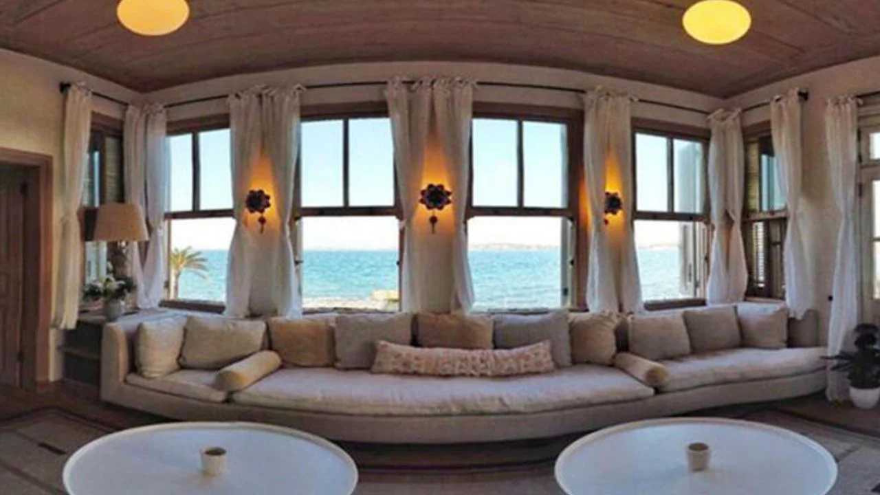 Hakan Meriçliler, Çeşme'de otel aldı