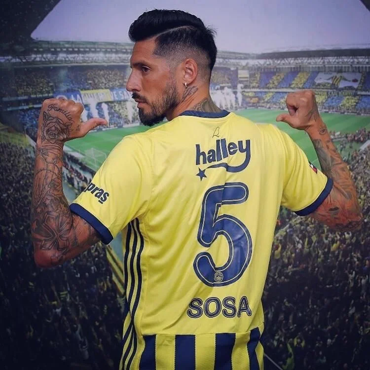Emre Belözoğlu listeyi belirledi! Tek tek iletti