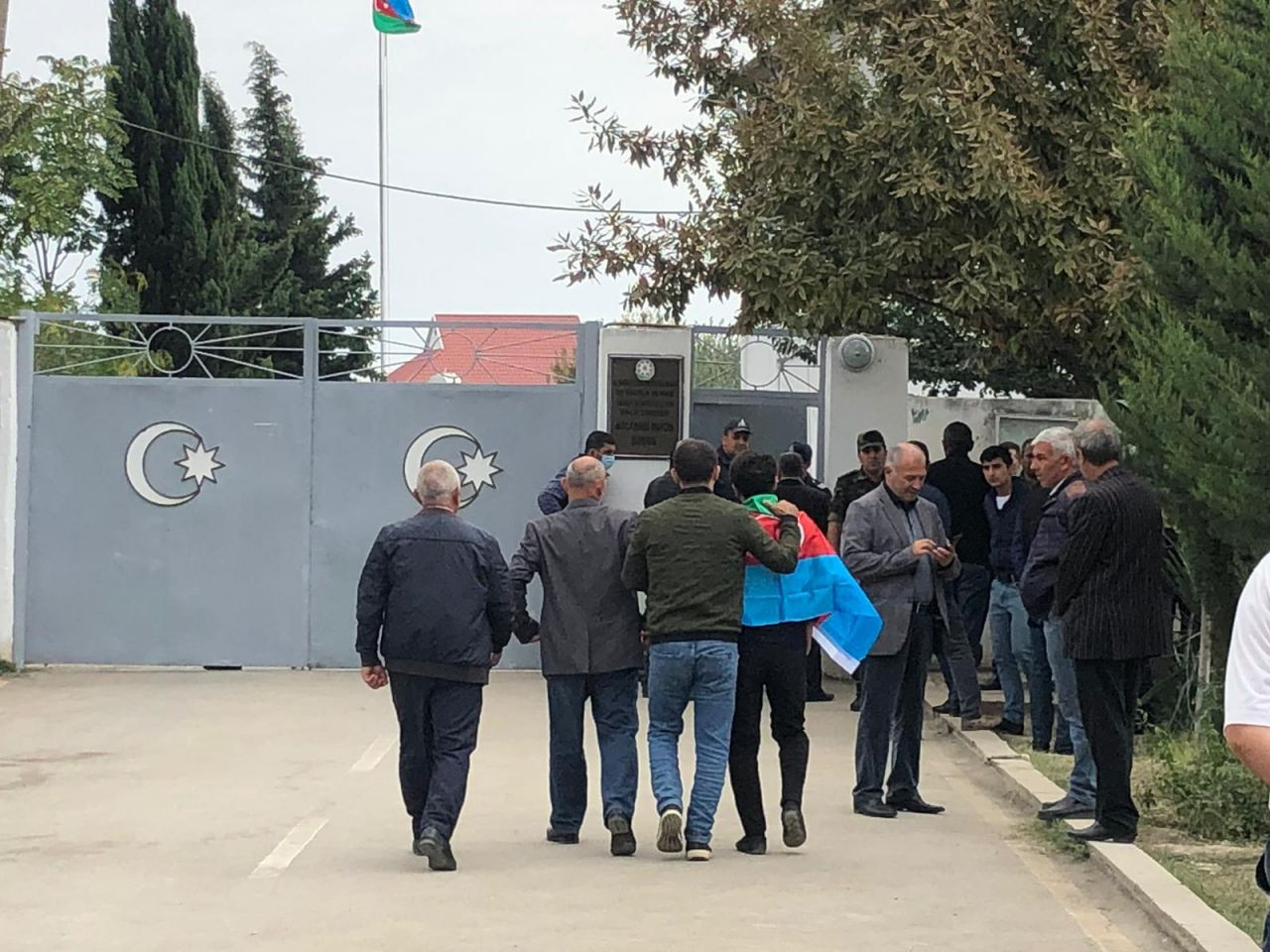 Azerbaycan'da gençler de hazır anneler de!