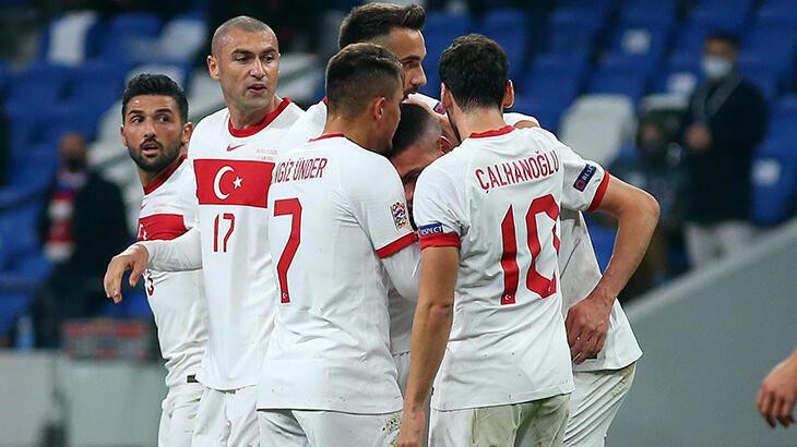 Milli maç hangi kanalda şifresiz canlı yayınlanacak? Türkiye Sırbistan maçı ne zaman saat kaçta izlenecek?