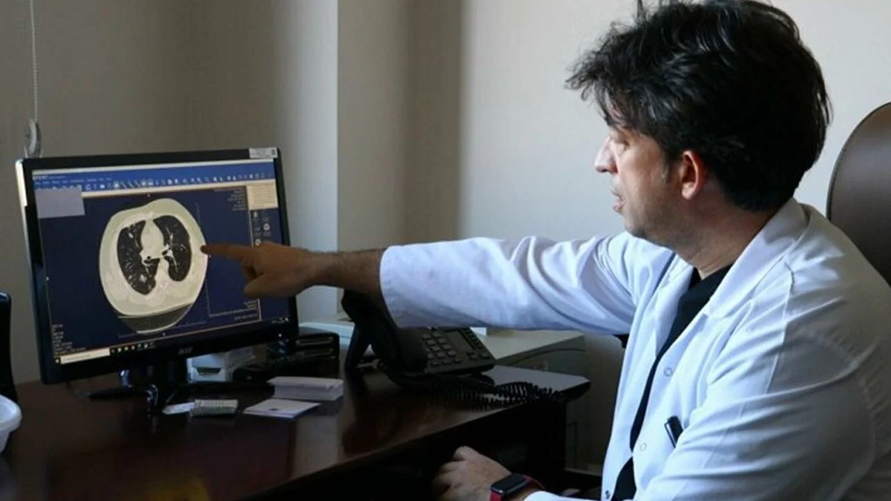 Doç. Dr. Taşçı: Kovid-19 akciğerdeki solunum keseciklerinde hasara yol açıyor