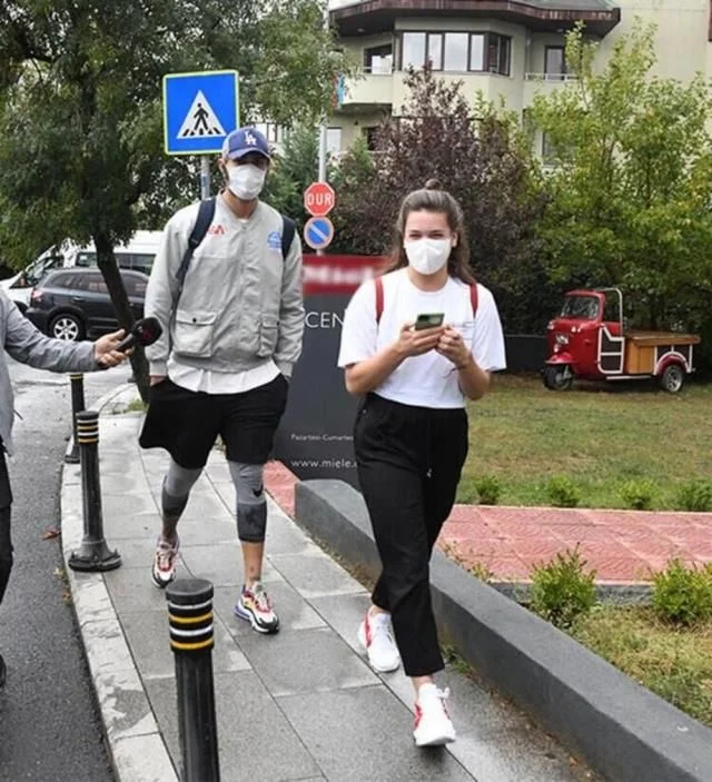 Barış Murat Yağcı ile öpüşme görüntüleri ifşa olan Nisa Bölükbaşı işinden oldu!
