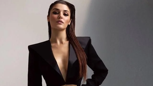Hande Erçel'e dudak uçuklatan teklif!