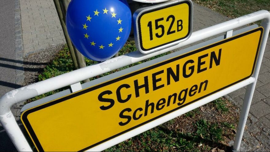 Schengen Bölgesi’ne vizesiz seyahat yeniden gündemde… Peki bu mümkün mü?