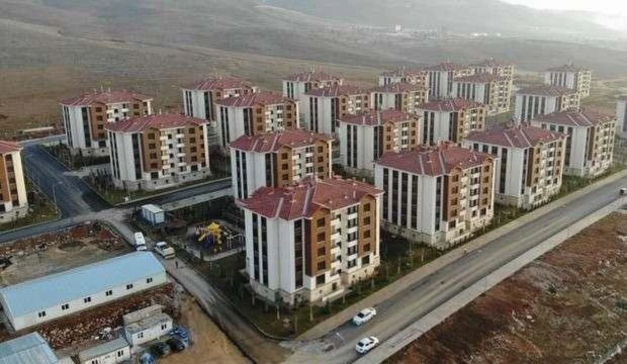 Ev sahibi olmak isteyenlere müjde! 5 yıl sıfır faiz fırsatı! İşte Emlak Konut İstanbul projeleri...