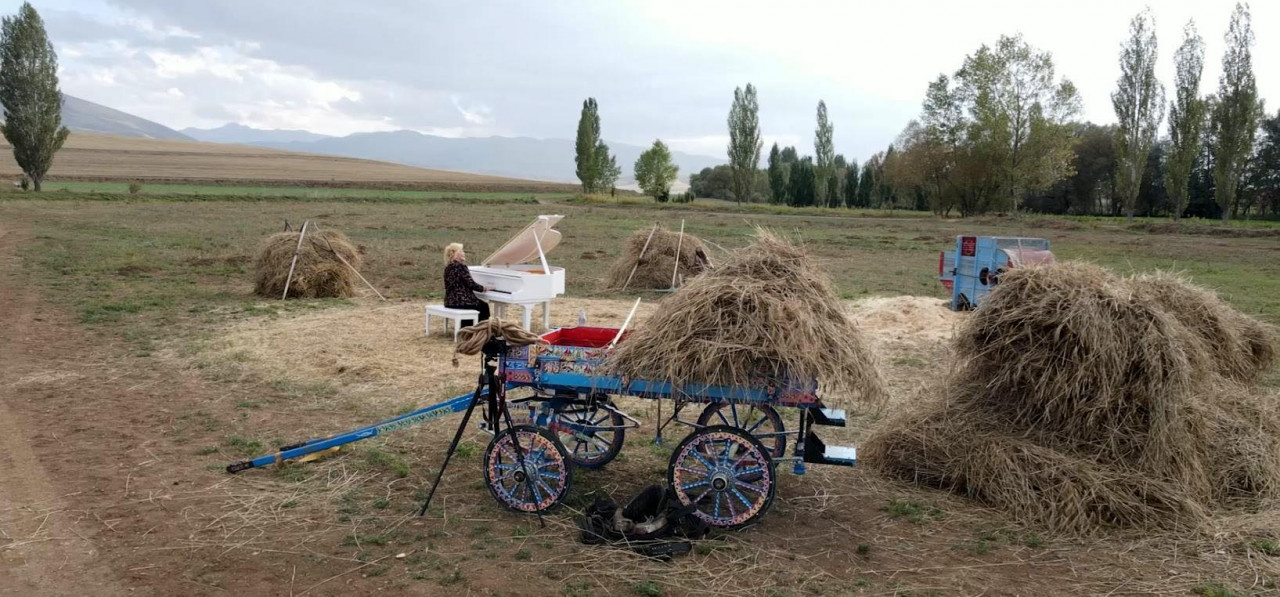 Ünlü piyanist Gülsin Onay'dan harmanda piyano resitali