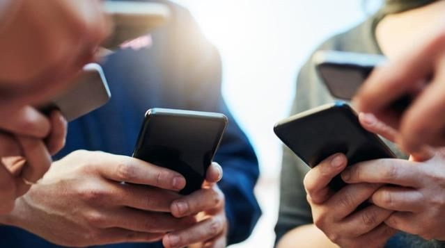Cep telefonu alacaklara müjde: KDV oranı yüzde 1'e düşürüldü!