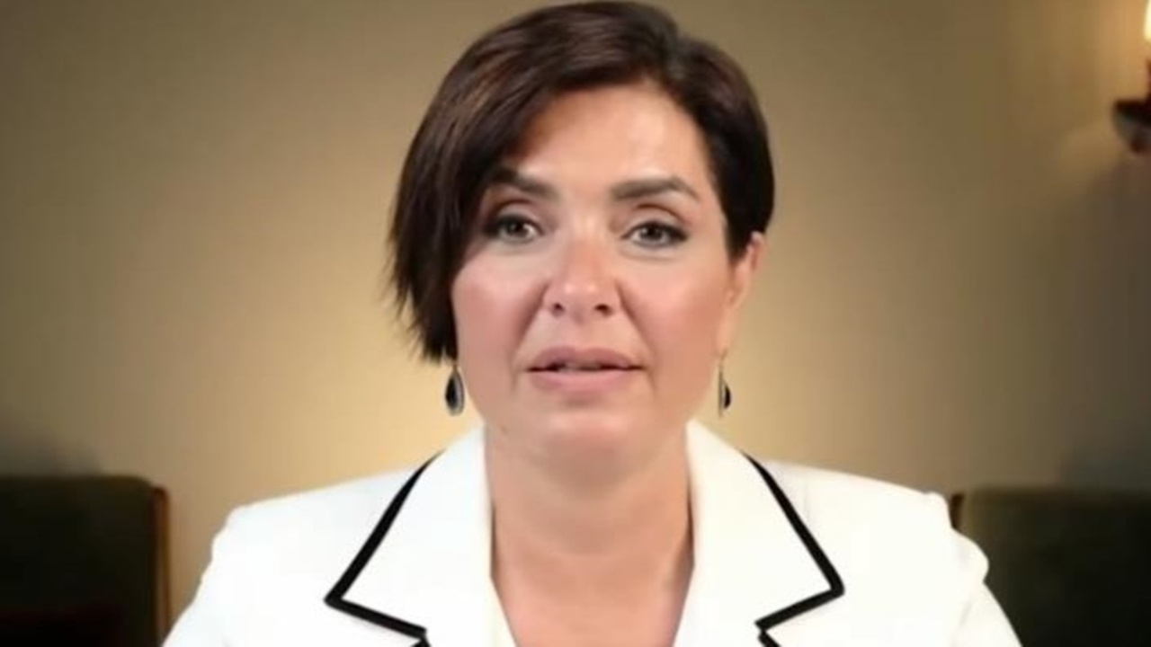 Kendisine gelen küfürü okudu! Özlem Gürses neden ceza verilmediğini sorguluyor!