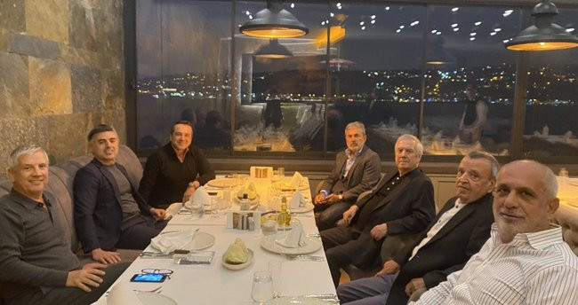 Son dakika Fenerbahçe haberleri: Aziz Yıldırım doğum günü yemeğinde Aykut  Kocaman ile buluştu! O fotoğraf... - Son Dakika Spor Haberleri