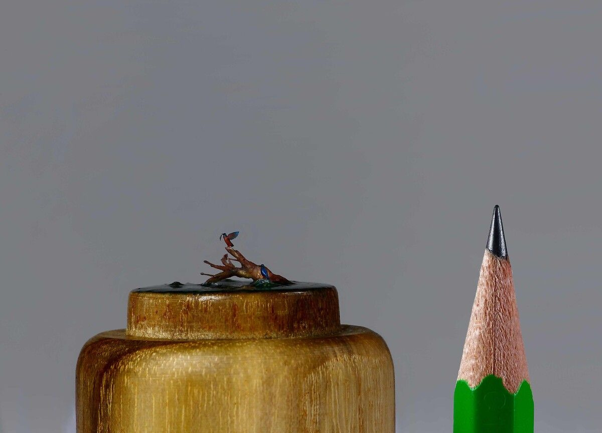 Fransız sanatçı kurşun kalemlerin ucunu sanat eserine dönüştürüyor