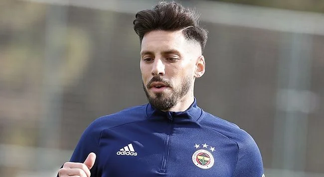Kim Min Jae ayrılık kararı aldı... Güney Koreli stoper Fenerbahçe'den ayrılmak istiyor