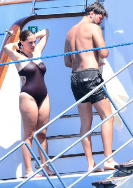 Eda Ece ile sevgilisi Buğrahan Tuncer, Marmaris tatilinde