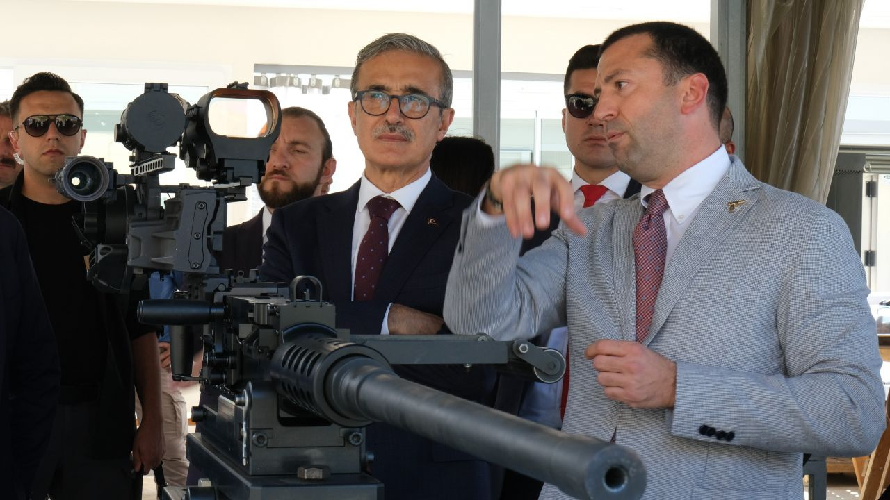 İlk kez yerli ve milli üretilen PMT 12.7 mm makineli tüfek seri üretime geçti