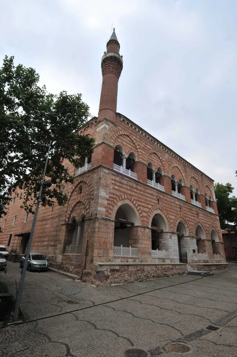Osmanlı İmparatorluğuna başkentlik yapan Bursa'da gezilecek tarihi mekanlar ve yöresel lezzetler listesi