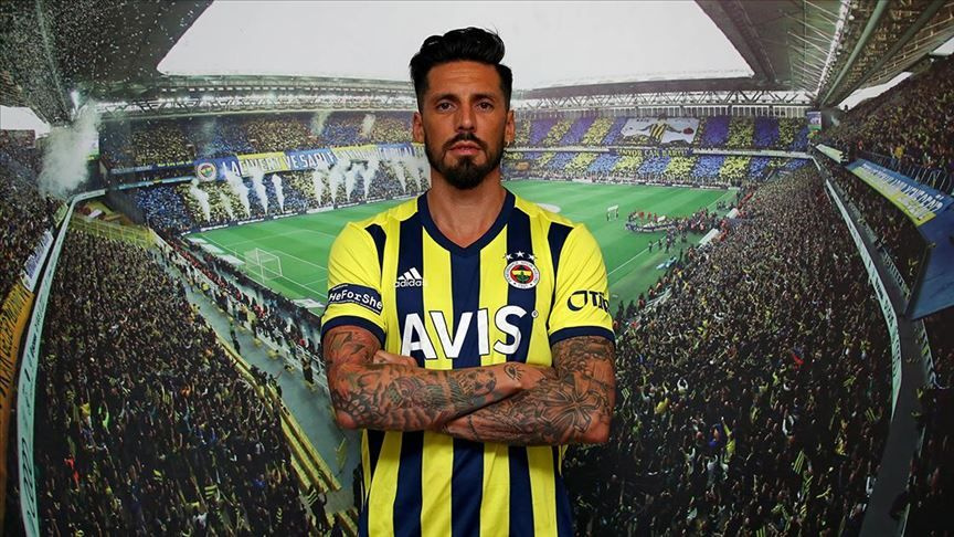 Fenerbahçe'den ayrılan Jose Sosa, Estudiantes'e gidiyor!