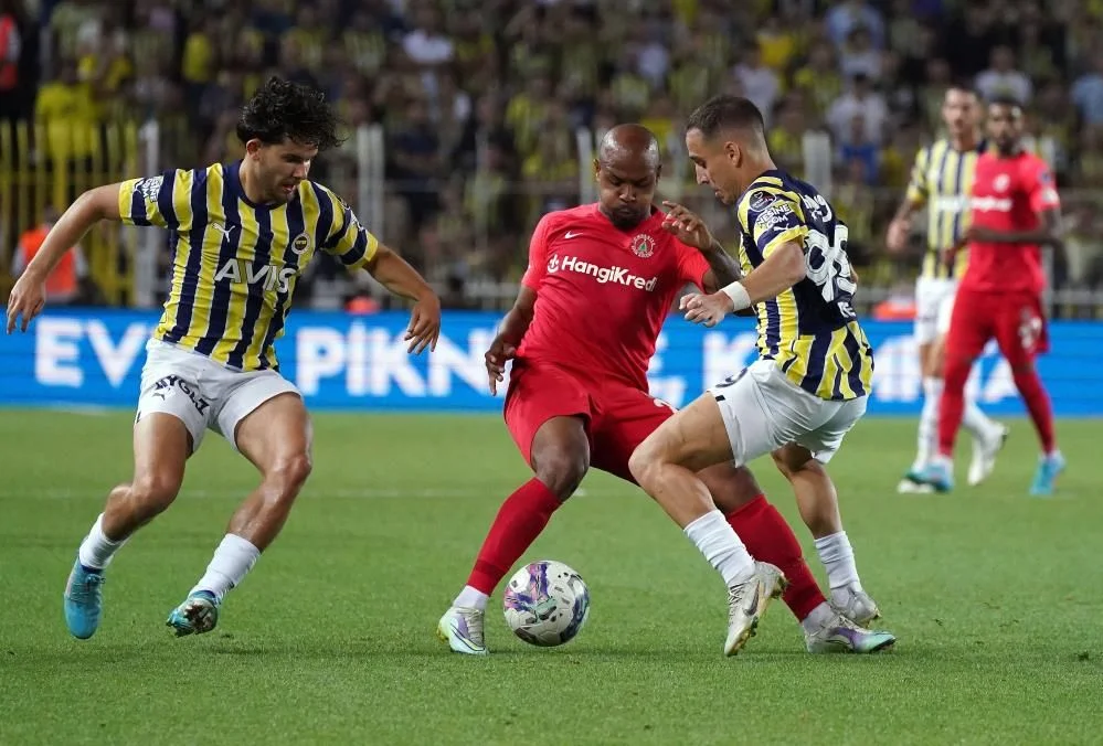 3-3 berabere biten Fenerbahçe-Ümraniyespor maçı sonrası Miha Zajc depremi