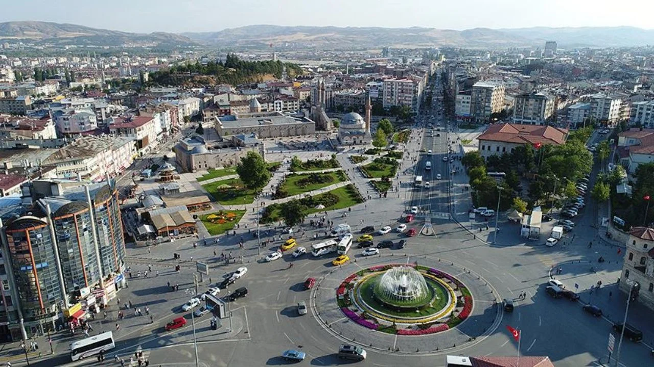 Tarihi yerleri ve doğal güzellikleriyle Sivas gezilecek yerler ve yöresel lezzetler listesi