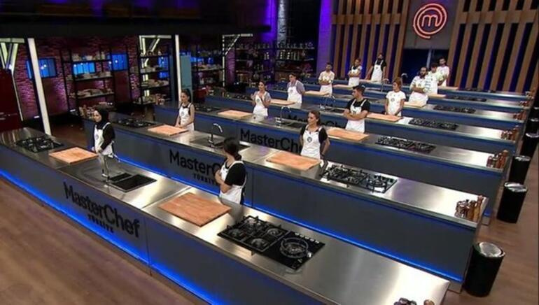 Masterchefte ortalık karıştı Dilan ve Fatma Nur birbirine girdi