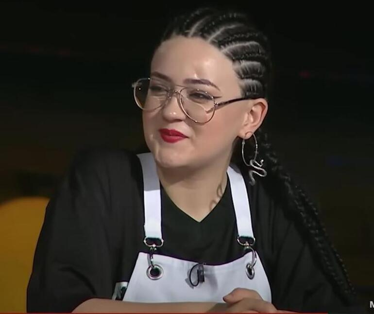 Masterchefte ortalık karıştı Dilan ve Fatma Nur birbirine girdi