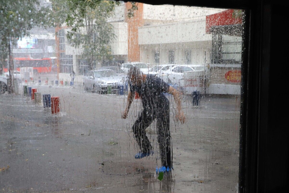 Meteoroloji'den 8 ile sarı ve turuncu kodlu uyarı: Sonbahar tam anlamıyla geldi... Gün boyu sağanak etkili olacak...