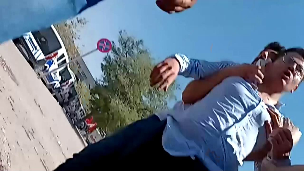 İHA muhabirinin canlı yayında zor anları: Önce dövdüler sonra gasp ettiler!