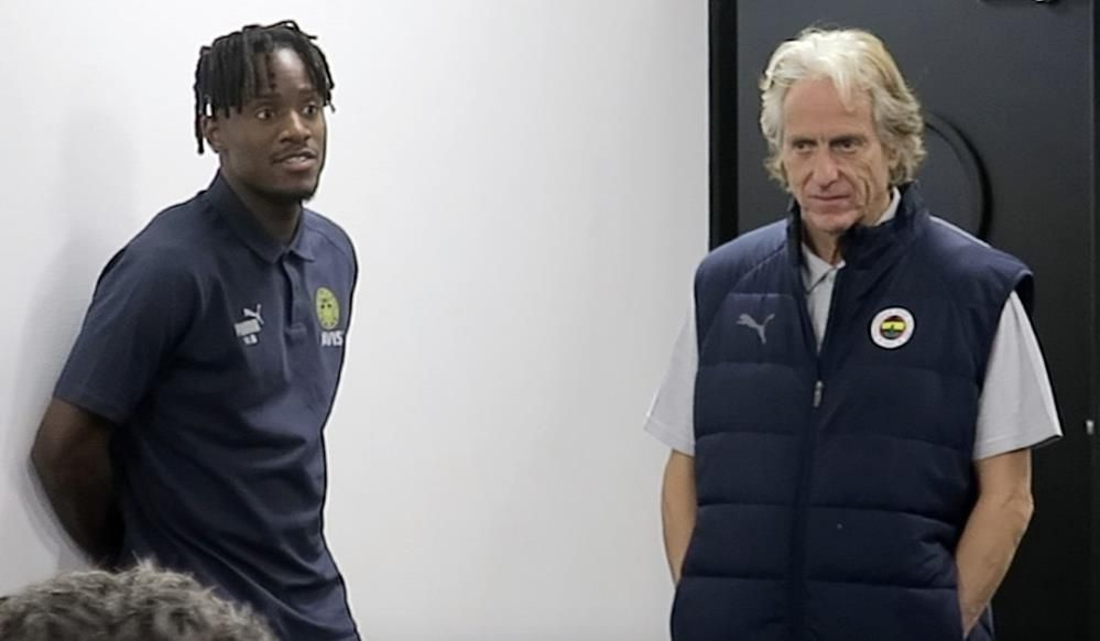 Jorge Jesus'tan Rennes maçı öncesi büyük sürpriz