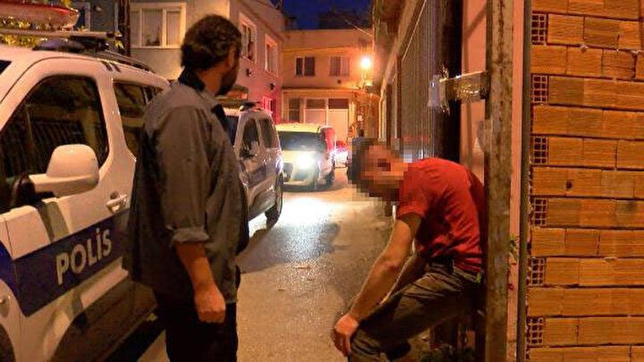 Mahalleli, dövüp zincirle direğe astı! Yanındaki notlar şaşırttı...