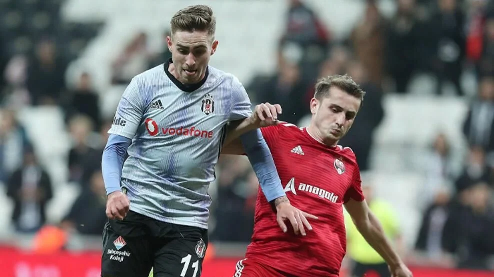 Kara Kartal'dan olay transfer çalımı! Şenol Güneş'in devre arası bombaları hazır...