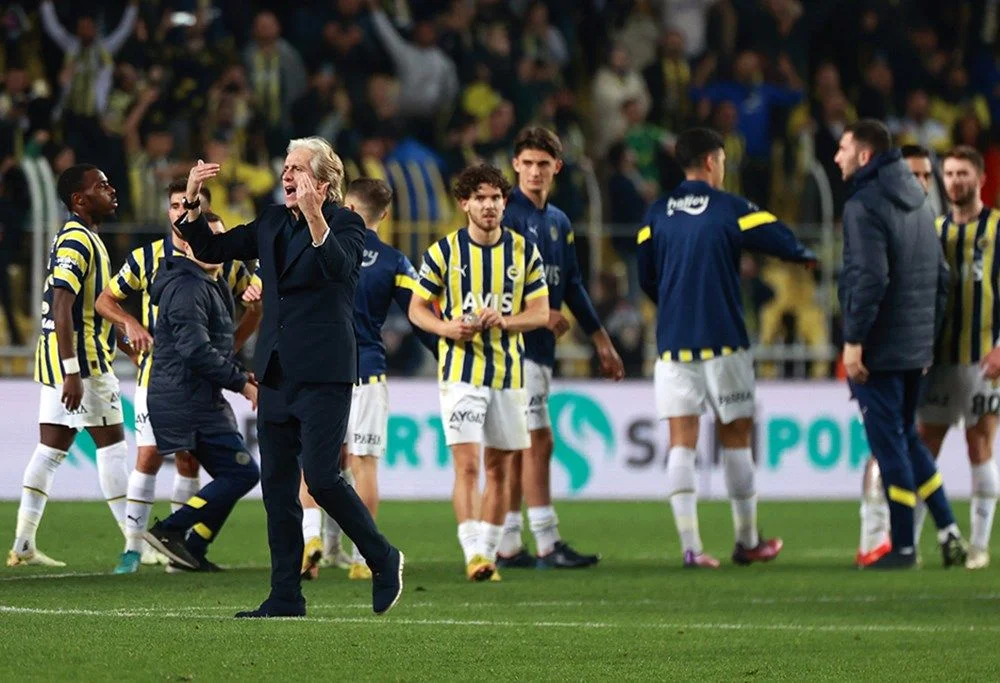 Transferde dev kapışma! Fenerbahçe ve Galatasaray o golcü için karşı karşıya...