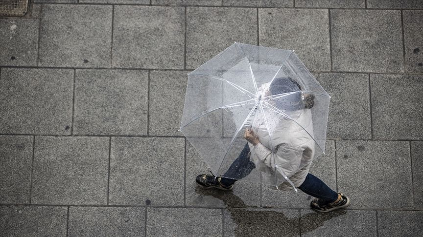 İstanbullular dikkat! Meteoroloji yağış alarmı verdi