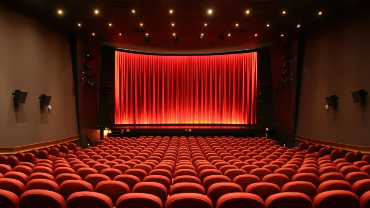 Çakallarla Dans 6,  Resmi Yarışma! Bu hafta vizyona giren filmler (2 Aralık Cuma)