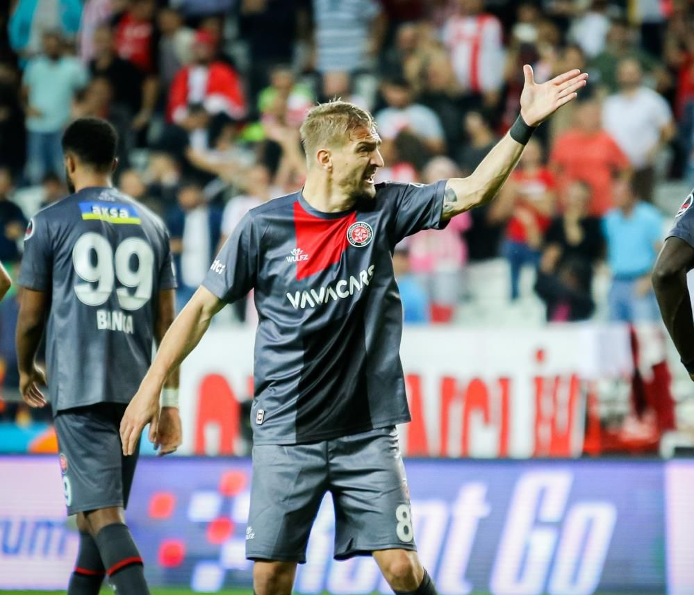 Okan Buruk'tan Caner Erkin kararı