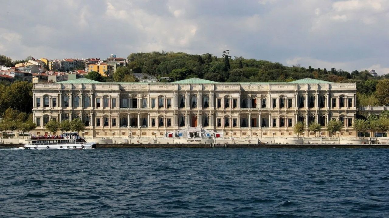 İstanbul’un nadide yapısı: Çırağan Sarayı
