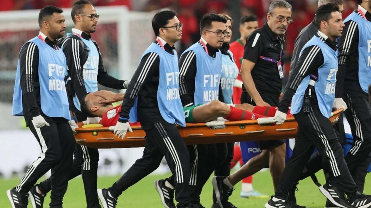 Beşiktaş'a şok! Fas - Portekiz maçında Romain Saiss sakatlanarak oyuna devam edemedi