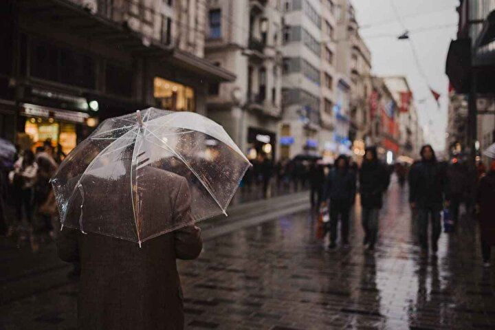 Meteoroloji ‘‘Sel olabilir’’ dedi ve çok sayıda il için kuvvetli yağış uyarısı yaptı