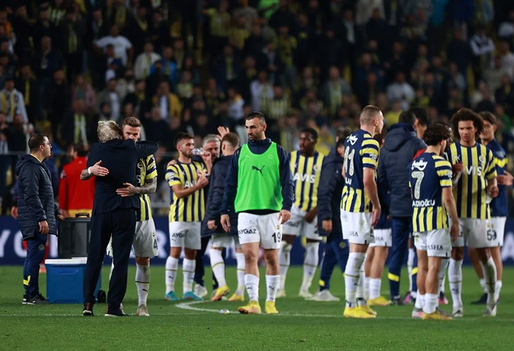 Golcü transferinde rakip çıktı! Fenerbahçe kesenin ağzını açacak